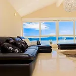 Villa Luxury At Cama - Your Dream Vacation *