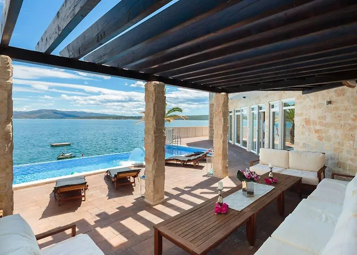 Vila Luxury At Cama - Your Dream Vacation Posedarje