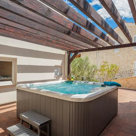 Luxury At Cama - Your Dream Vacation Вилла