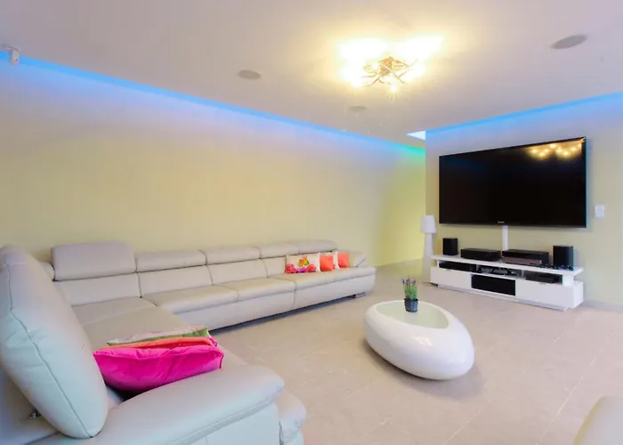 Luxury At Cama - Your Dream Vacation